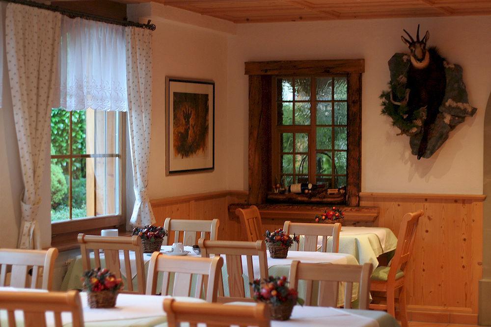 Seehotel Boutique Jaegerhof-Hubertus Faulensee Esterno foto